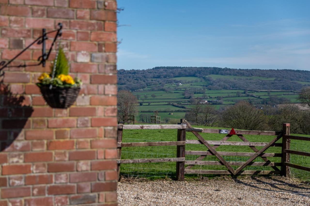 Valley Farm Holiday Cottages Аксмінстер Екстер'єр фото